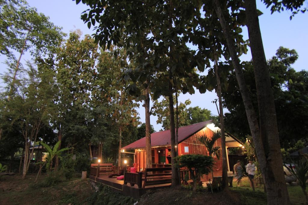 Baan Suan Auy Kham Villa Mae Sai Exterior foto