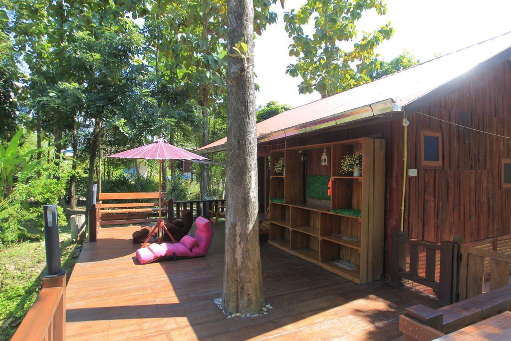 Baan Suan Auy Kham Villa Mae Sai Exterior foto